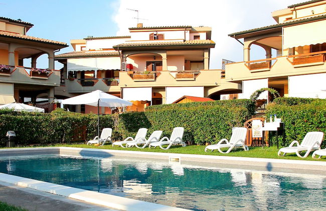 Follonica Apartments - Photo 1