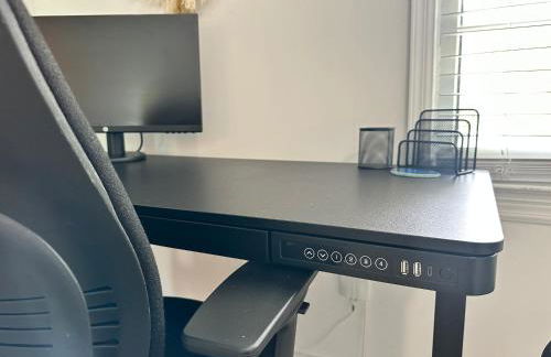 Cozy Family-Friendly home w/ fenced-in backyard - Foto 9