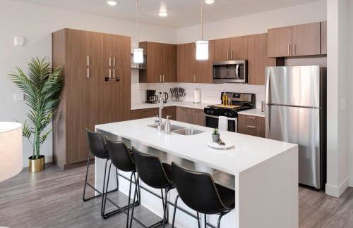 Convention Ctr Luxury 1BR Pool Gym Hot Tub - Foto 2