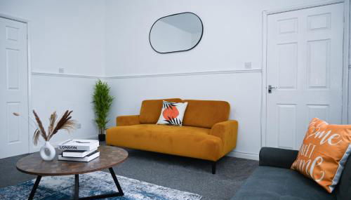 Contractor-Friendly 3Bed & Holiday Let - Walk to Metro - Free Driveway Parking, Sleeps 6 - Close to City Centre - Foto 3