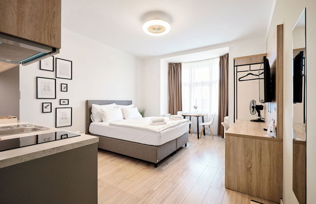 Honest SMICHOV - Foto 10