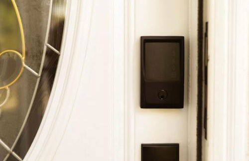 King Comfort - Bright and Modern 1BR Stay in Dunlap - Foto 48