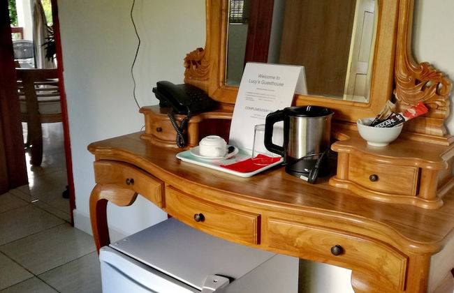 Lucy's guesthouse - Photo 2