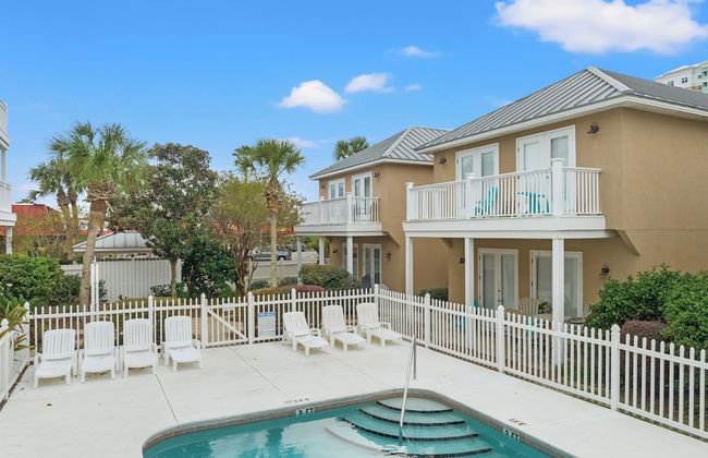 Escape to Sand Dollar Holler: Coastal Retreat, 3 Beds, 2.5 Baths, Sleeps 10! - Foto 29