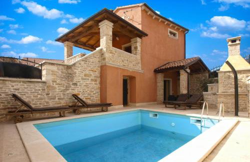 House Jasici 2014 - Foto 1