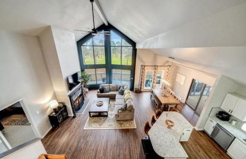 King Beds with Hot Tub Arcade & Golf Course View - Foto 33