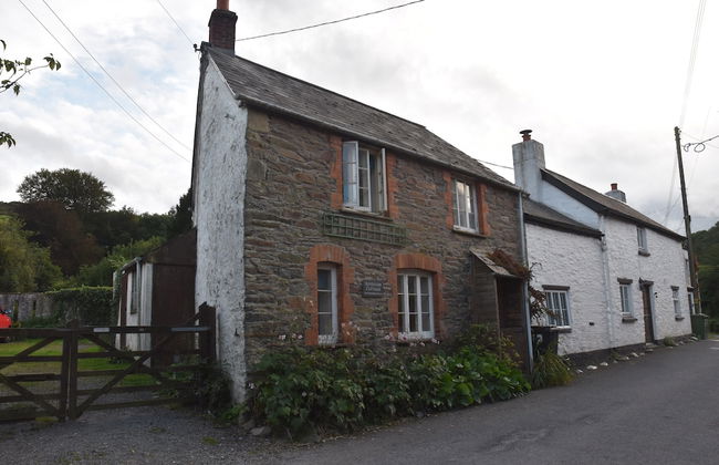 Riverside Cottage Brendon - Photo 12