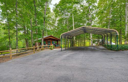 11 Mi to Dtwn Franklin Cabin with Porch! - Foto 22