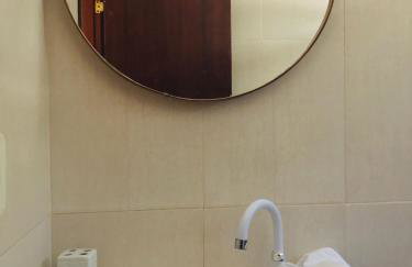 Casa Ampla com Piscina e Churrasqueira - Foto 14