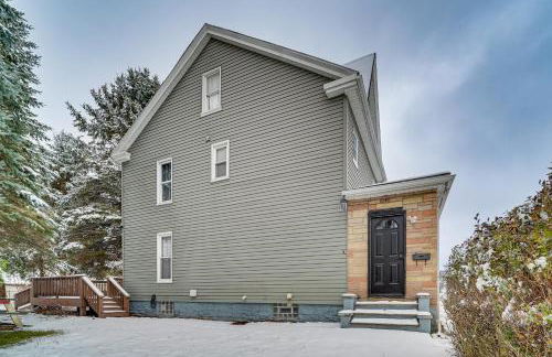 Game Room and Backyard Modern Altoona Home! - Foto 27