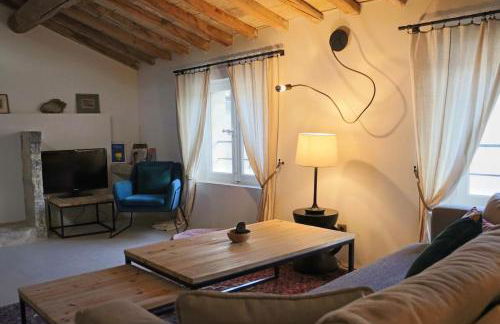 Douceur Uzétienne Appartement de Caractère Climatisé - Foto 13