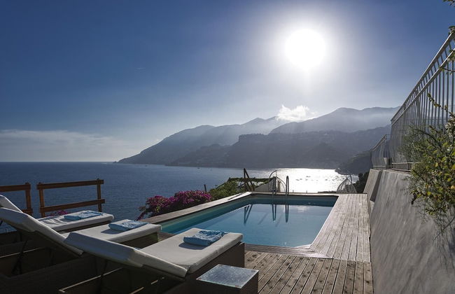 Luxury Villa Vittoria- Villa With Garden Swimming Pool and Jacuzzi Overlooking the sea - Foto 6
