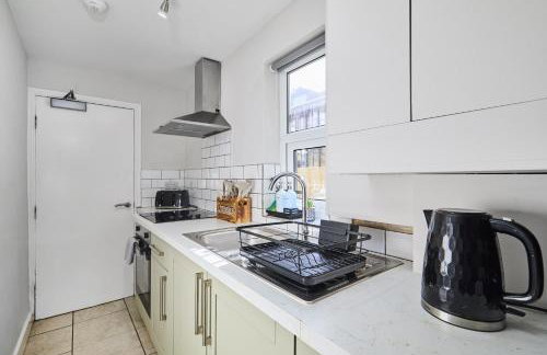 Luxury Lower-Level Two Bed Apt - Foto 21