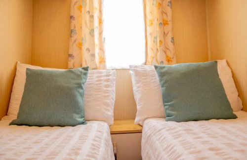 Lake View with Private Hot Tub at Tattershall Lakes - Foto 23