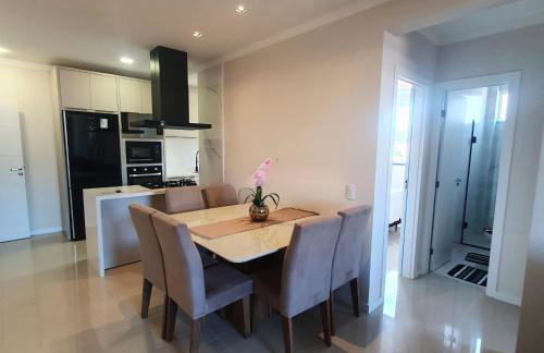 Apartamento de Luxo com Piscina em Bombinhas - Foto 27