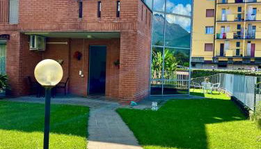 house prua a step from the lake - Foto 2, Garden, Garden view