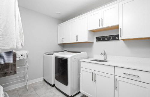 Modern 5 BR -Cul-de-sac -Hot Tub -Ping Pong - Foto 11