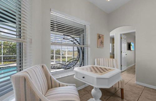 Sunny 4BR with Screened in Pool and Lanai - Foto 14