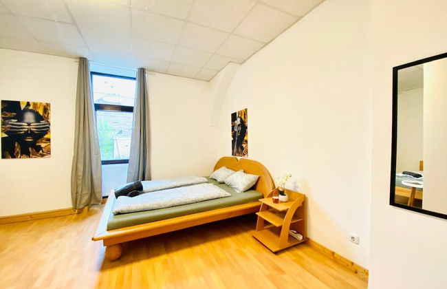 Stylish Shared 3-Bedroom Stay Near City - Foto 21
