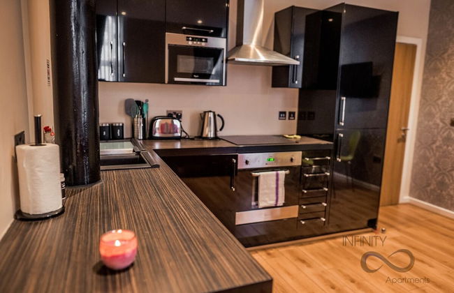 Contractor Bookers at Infinity Apartments - Foto 13