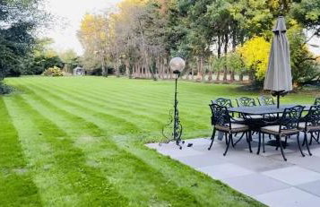 Luxury Grand Windsor Mansion Private 5 Acres & Helipad - Photo 9