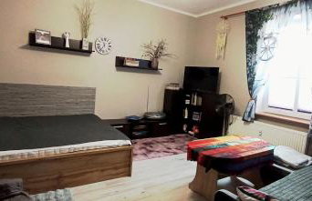 Kawalerka u Megi - Foto 1