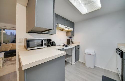 Near Tech Hub and Transit Central Bellevue Home - Foto 11