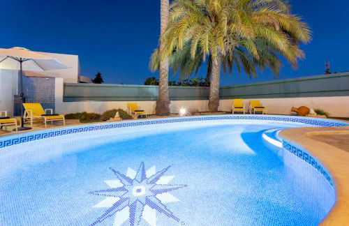 Villa in Playa D´en Bossa sleeps 9 - Foto 33