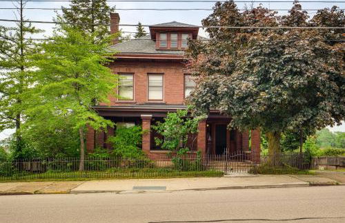 2 Mi to Lake Erie Spacious Retreat Near Cafes! - Foto 1