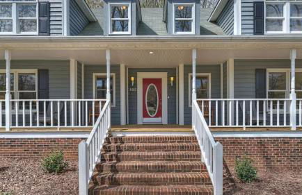 Porch Paradise by Avantstay New Pool, Firepit - Foto 26