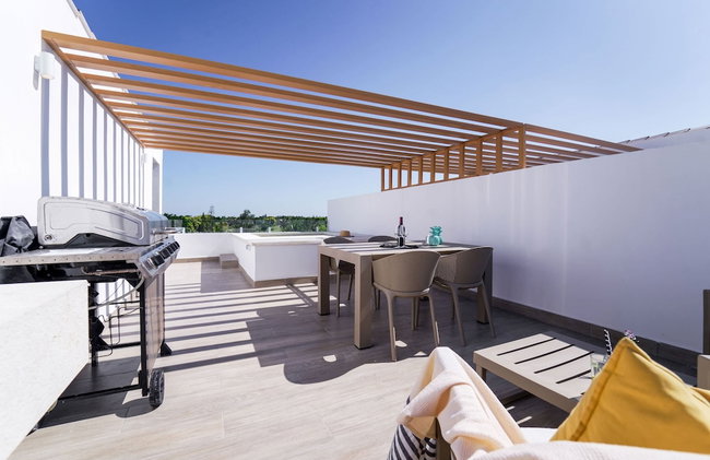 Exclusive Penthouse With Picuzzi Steps From Beach - Foto 79
