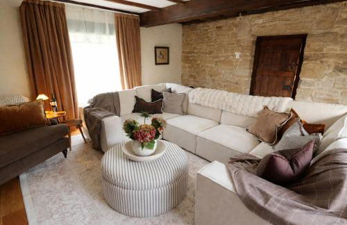 Stunning Oast House Retreat I Sleeps 12 I Countryside Setting - Foto 10