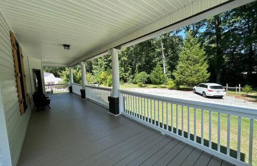 Victorian mini mansion near Lake Greenwood - Foto 32