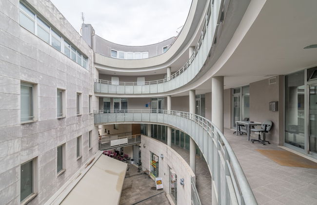 Luxurious Suites Elegance - Photo 55