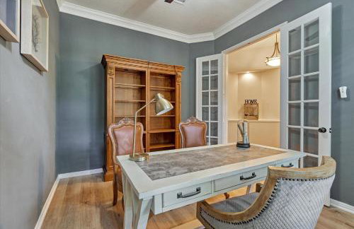 Woodlands Grand 3BR Cozy House - Photo 15