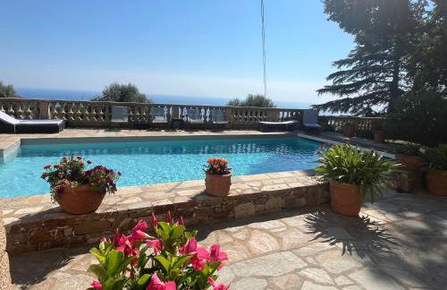 RDC maison de maitre pour 6 personnes avec piscine et jacuzzi - Photo 8