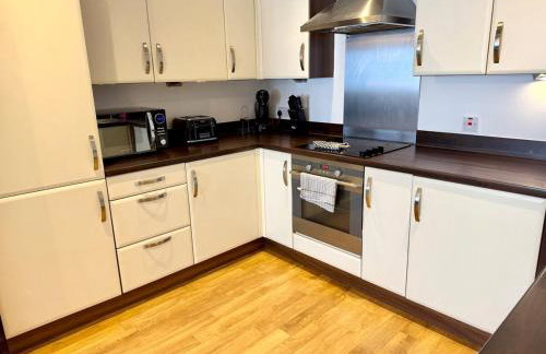 Charming 1BR Apartment In Heart of Cardiff Bay - Foto 4