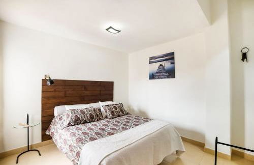 Charming Holiday Home in Arona with Private Heated Pool - Foto 23