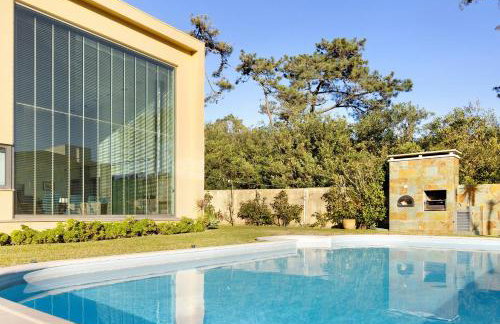 Casa dos Pinheiros - Foto 1