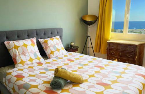Panoramic Sea View - Terrace - Air Conditioning - 2 Bedrooms - Wifi - Kitchen - Tram - Foto 3