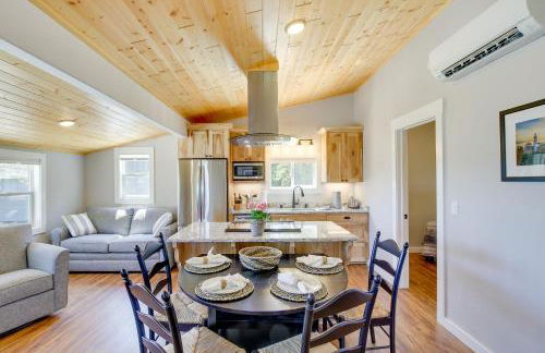 Baileys Harbor Waterfront Vacation Rental with Grill - Foto 8