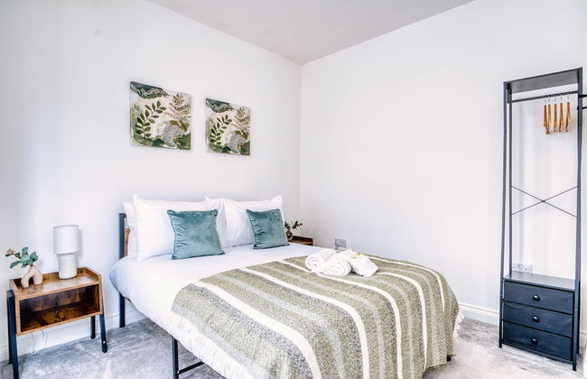 Stunning 2 Bed City Centre & Bute Park - Foto 1