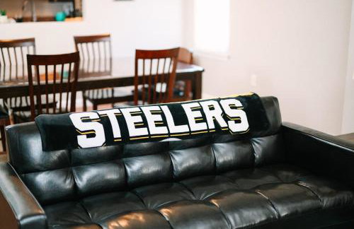 Pittsburgh's Sports Suite- FREE driveway Parking - Foto 23