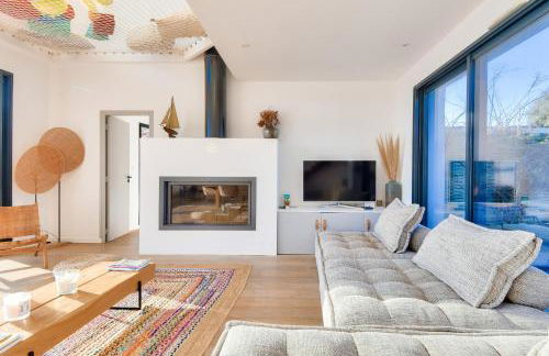 6 adultes et 2 enfants - piscine et accès plage direct - Foto 8