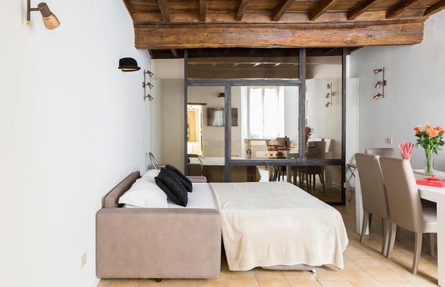 A World Aparts - Largo Argentina Apartments - Photo 18