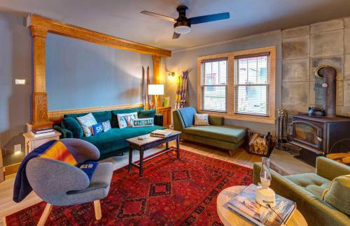 Spacious Arts Crafts Village Home Perfect Summer Base Near Trails Events - Foto 14
