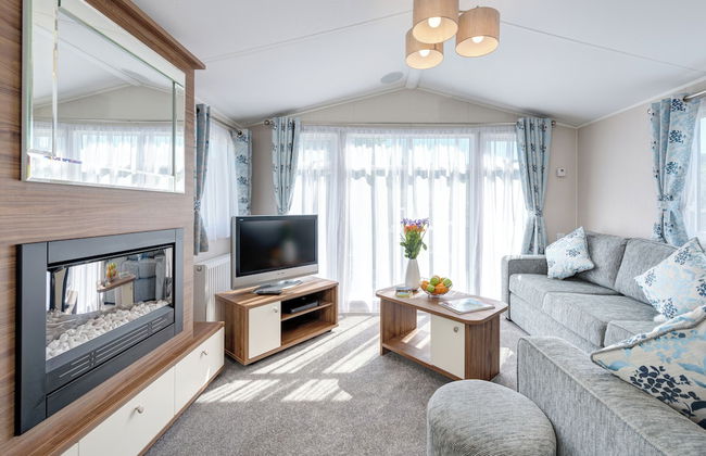 Cofton Holidays - Photo 13