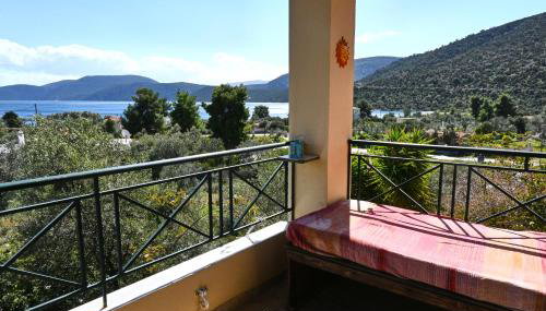 Pavlos' cottage with beach view - Foto 3