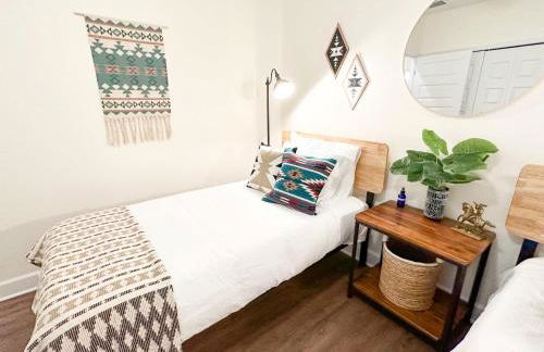 The Prairie Suite Newly Built Upscale Central - Photo 35