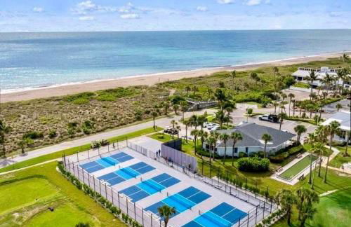 Excellent beach front community, golf course, tennis, sunny weather year round! - Foto 33